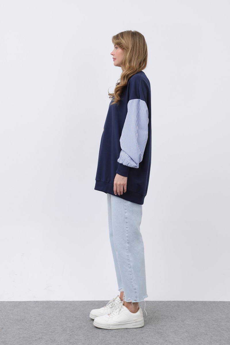 Kadın Şapkalı Köpek Nakışlı Garnili Sweatshirt - 20632SWT Kadın Şapkalı Köpek Nakışlı Garnili Sweatshirt - 20632SWT