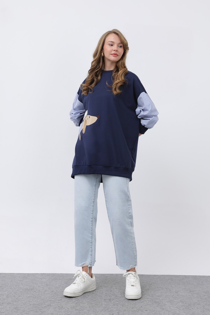 Kadın Şapkalı Köpek Nakışlı Garnili Sweatshirt - 20632SWT Kadın Şapkalı Köpek Nakışlı Garnili Sweatshirt - 20632SWT