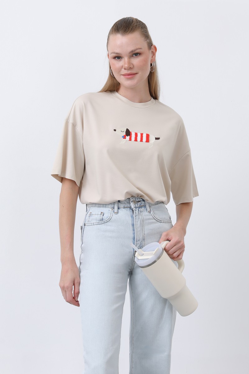 Kadın Köpek Nakışlı Basic Tshirt -32255TSH Kadın Köpek Nakışlı Basic Tshirt -32255TSH