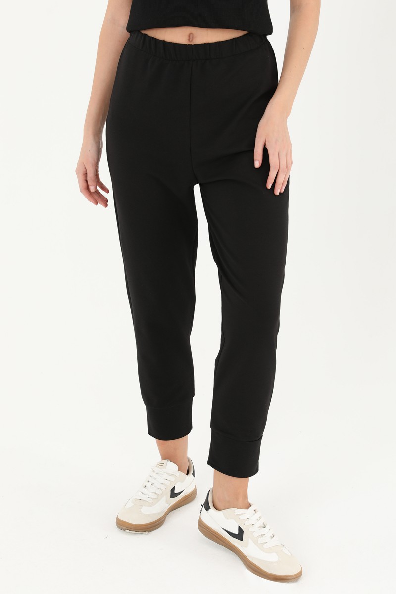 بنطال رياضي نسائي بتفاصيل مضلعة - 30189PNT بنطال رياضي نسائي بتفاصيل مضلعة - 30189PNT